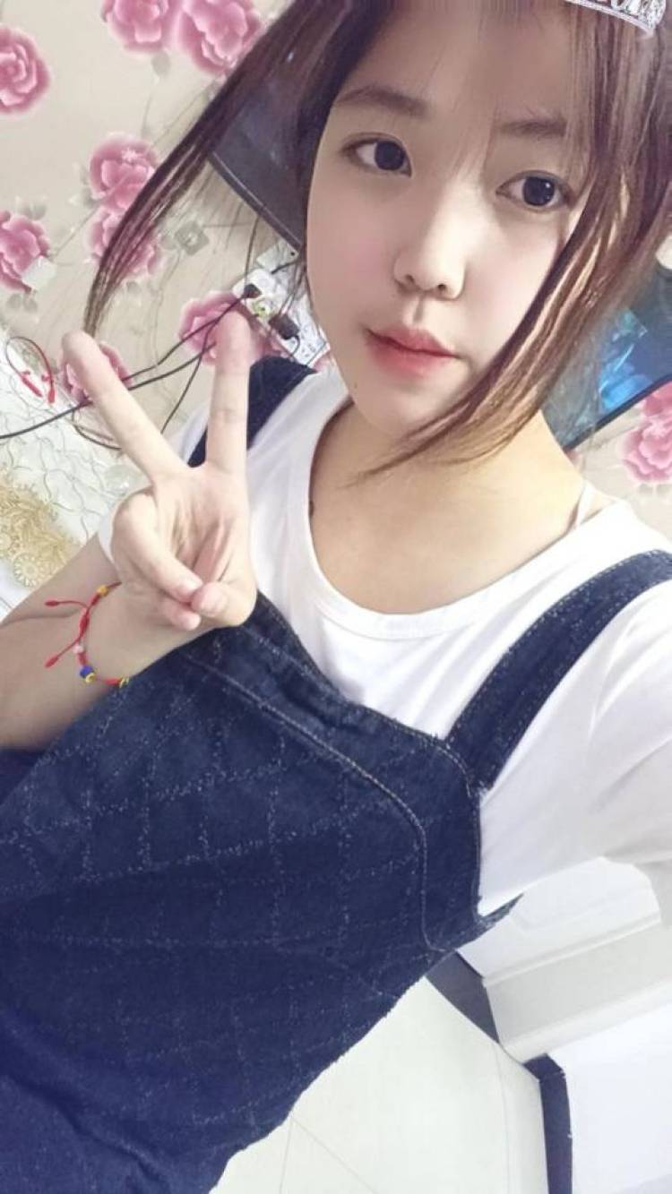Adun-江苏省·宿迁市·沭阳县--在校学生,舞蹈生,身高168,在线接单,接寄拍,摄影,互勉约拍哦,欢迎大家来聊