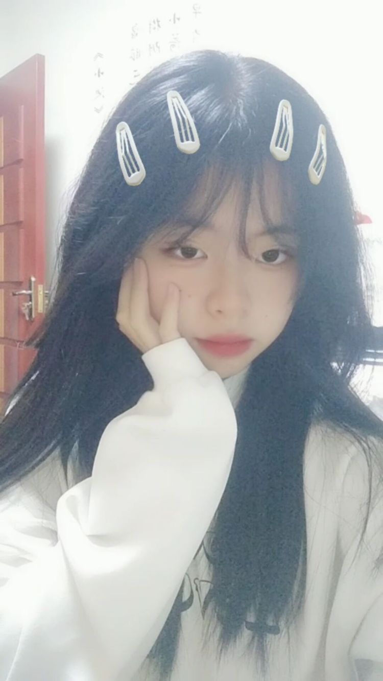 xox-山东省·济南市·市中区--擅长拍照 美妆 接寄拍！ 种草测评 开箱测评 🤗 可发布在快手 抖音 某红薯