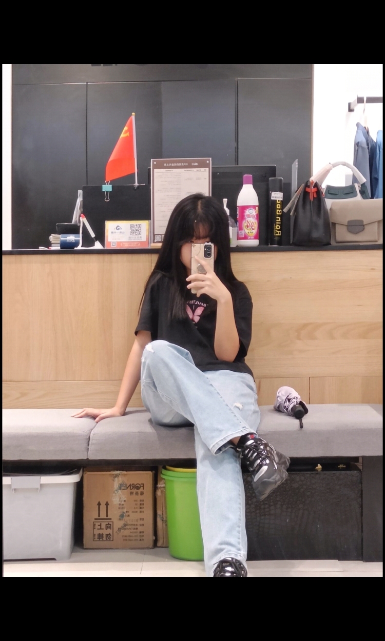 xox-山东省·济南市·市中区--擅长拍照 美妆 接寄拍! 种草测评 开箱测评 🤗 可发布在快手 抖音 某红薯