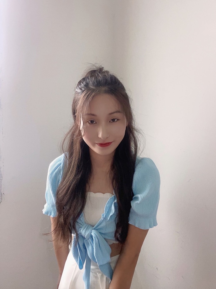 小七七-广东省·深圳市·宝安区-微博***-小红薯百粉美妆好物 微博万粉
可以尝试各种风格的东西
小红薯千粉美食 可以接