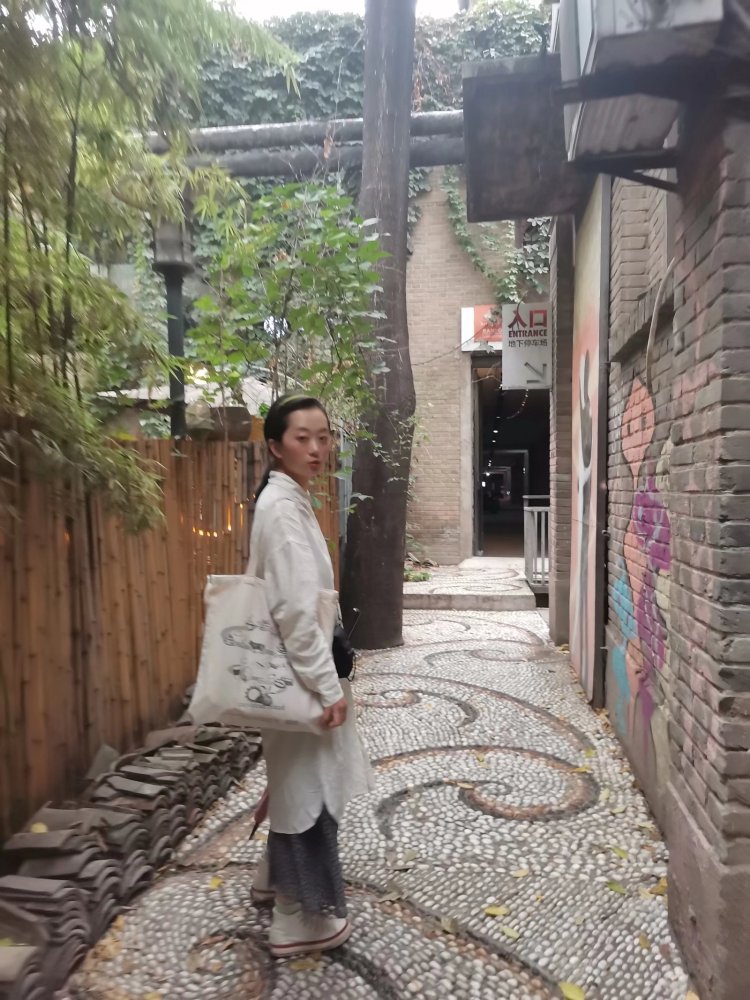 一月_Jan.-陕西省·榆林市·榆阳区--身高158 体重98
爱好：瑜伽、游泳、拼图、画画、拍照、手工、视频拍摄剪辑
接单服务范围：买家秀、种草带货、短视频带货、短视频vlog创作、开箱测评、免费试用、品牌代言