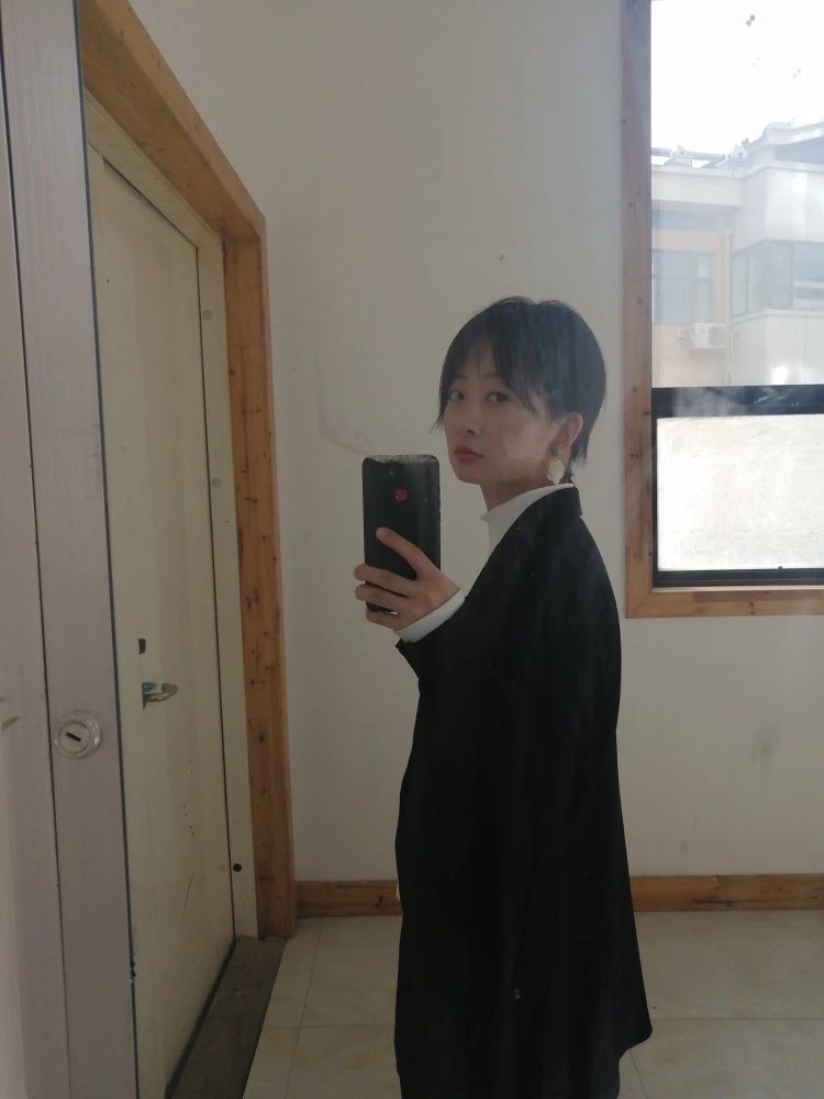 一月_Jan.-陕西省·榆林市·榆阳区--身高158 体重98
爱好：瑜伽、游泳、拼图、画画、拍照、手工、视频拍摄剪辑
接单服务范围：买家秀、种草带货、短视频带货、短视频vlog创作、开箱测评、免费试用、品牌代言