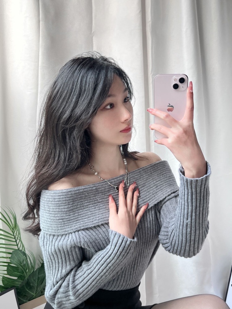Lala.-重庆市·重庆市·江津区-抖音；快手；某红薯-我比较适合拍服饰，美甲，配饰，鞋子。emmm 本人正在做账号，需要接些寄拍，刚来这个平台，有需要的商家可以联系我，谢谢。
