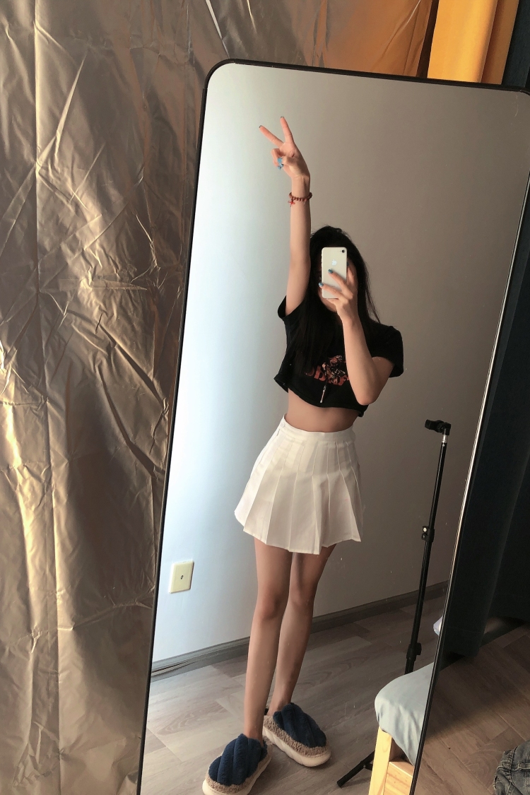 玉腊^-云南省·昆明市·呈贡区-快手-本人21岁,女,身体健康,工作稳定。爱好编程。一名码农。也喜欢拍照,旅游。