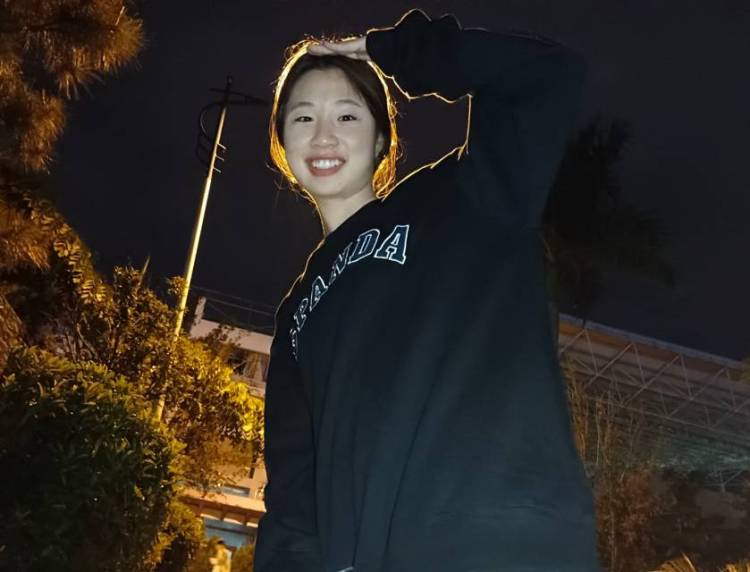 莓莓子-云南省·临沧市·云县-抖音  快手 某红薯-自由职业  唱歌跳舞  开箱测评，寄拍等都可，会剪辑视频，抖音快手某红薯淘宝都可接单
