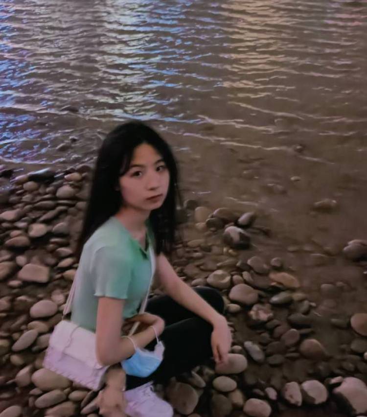 浪花-重庆市·县·垫江县-抖音，快手，某红薯-纯欲风，甜美风。买家秀，短视频带货，测评。穿搭类，饰品都可以。