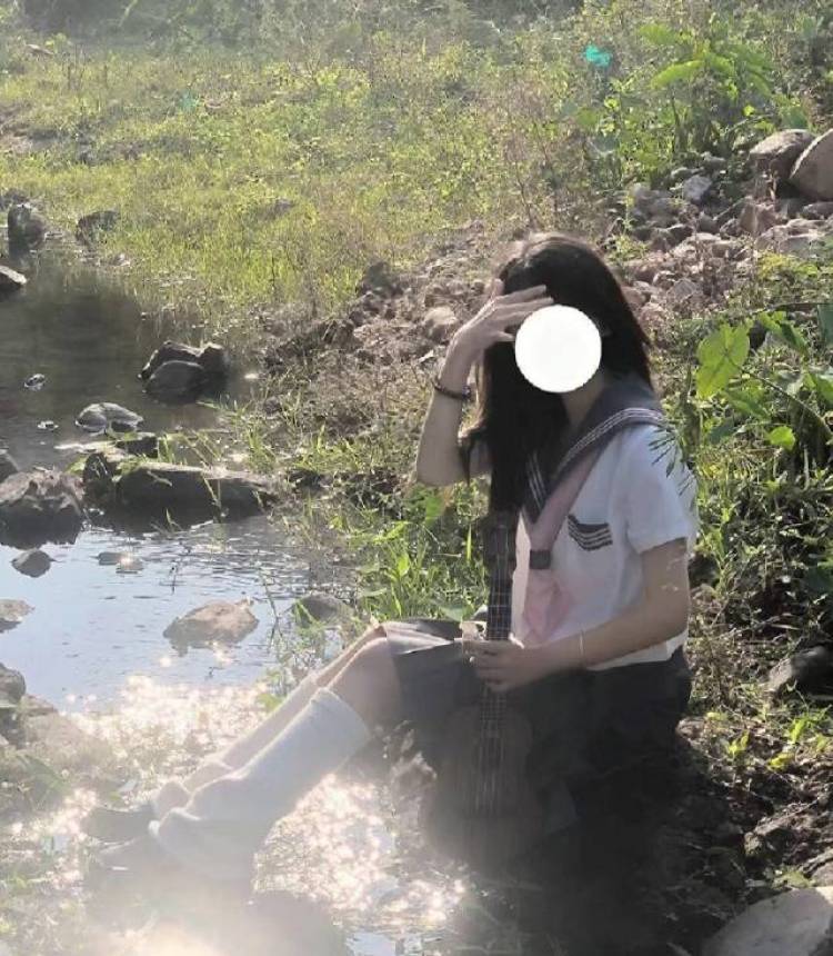月月.-四川省·成都市·成华区--本人18岁 身高170 85斤 一名舞蹈生 形象气质良好 快手1500粉丝 希望各位博主能入选我