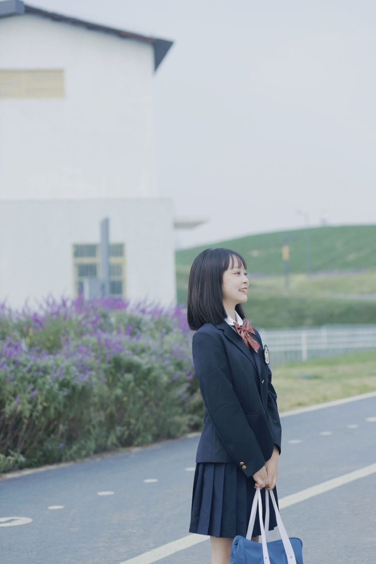 夏夏🍊-四川省·雅安市·雨城区-快手、某红薯、抖音-特长:跳舞、拍照,平时主要拍照一些校园风格。希望能更多的接到一些穿搭拍摄,同时本人也在做一些线上营销推广。