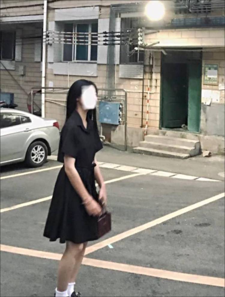 Arrogant-贵州省·黔西南布依族苗族自治州·安龙县--大家好!
寄拍什么都行只要能保证隐私安全,好沟通,买家秀,,什么都🉑️我是模特,身高166.体重35