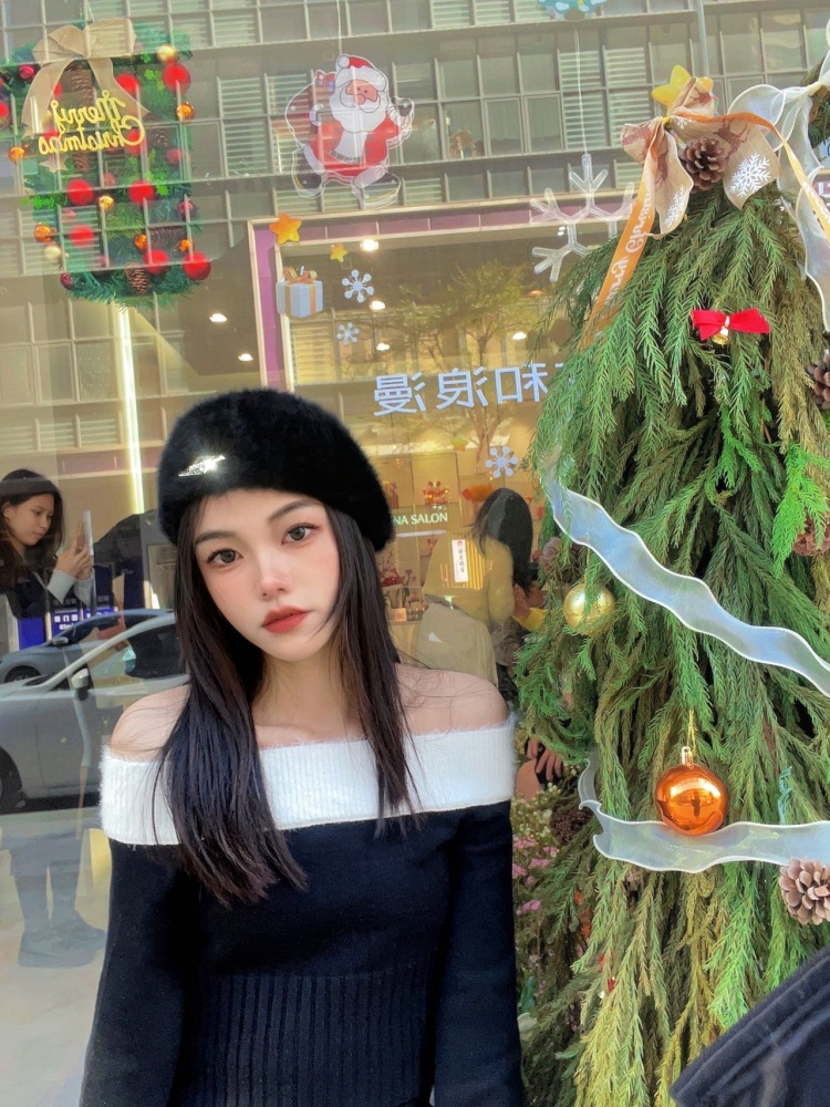 梨梨-广东省·肇庆市·端州区-抖音 微博 ***-买家秀 开箱种草 帽子 饰品 甜辣风衣服 美瞳等等 出图快 性格比较好易商量