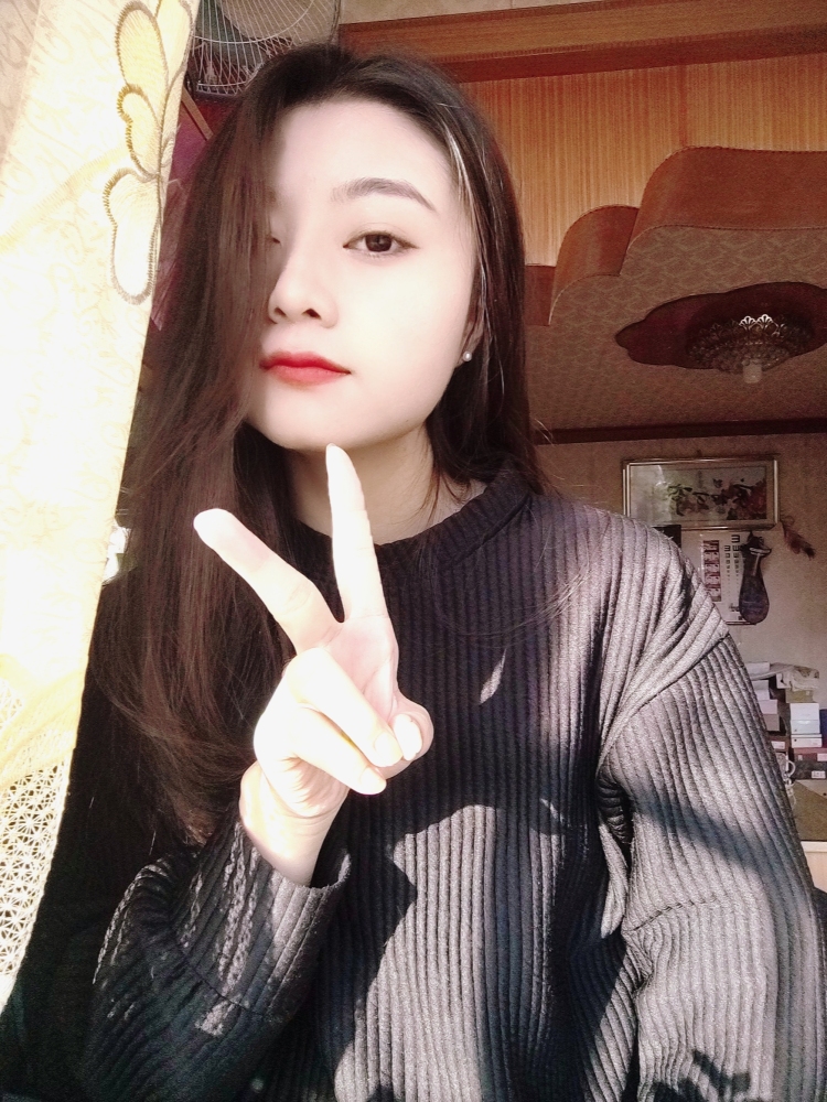 栀渃-新疆维吾尔自治区·乌鲁木齐市·头屯河区-抖音-衣服化妆品都可以，暴露的衣服不接，费用可以商量，希望有商家找我拍~