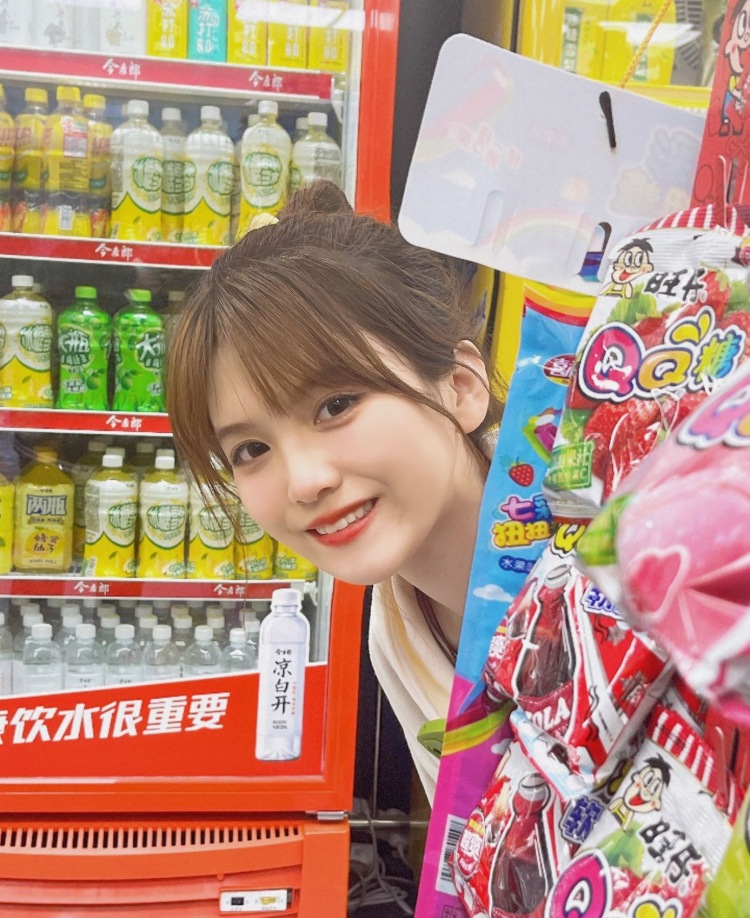 唔呼-山东省·济宁市·任城区--第一次入驻平台 能不能接到单啊 饰品服饰类的可以看看孩子 商家联系我呀！