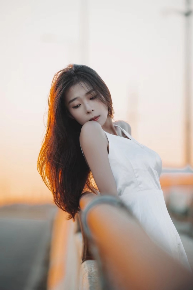 锦鲤-黑龙江省·大庆市·让胡路区--美术 穿搭 抖音 某红薯 微商 想接合作 寄拍类的 衣服类的 首饰美瞳其他配件也可以 探店也ok