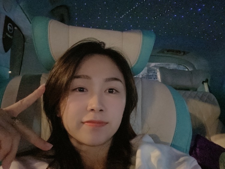 Nancy-福建省·福州市·鼓楼区-抖音某红薯-形象气质佳，声音甜美。可接买家秀 寄拍 开箱测评 好物体验 探店打卡 配音等。26岁，身高158cm，体重45kg。上过 电视节目/主持人/日报社等。会p图会写文案 会拍照 。可长期合作谢谢