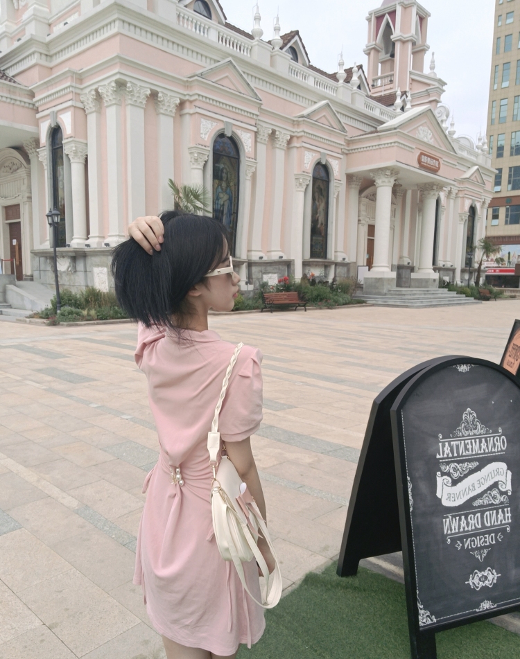 信鸽-安徽省·六安市·叶集区--接买家秀和寄拍。
是一个很活泼的人，爱好是美术和制作ppt！