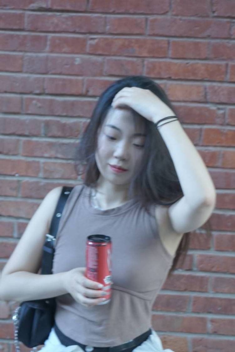 小米-河南省·郑州市·金水区-抖音|快手|某红薯|微博-可以做种草探店,买家秀,开箱测评,做过3年买家秀
摄影师会化妆,剪辑修图,出图快,美工类也擅长