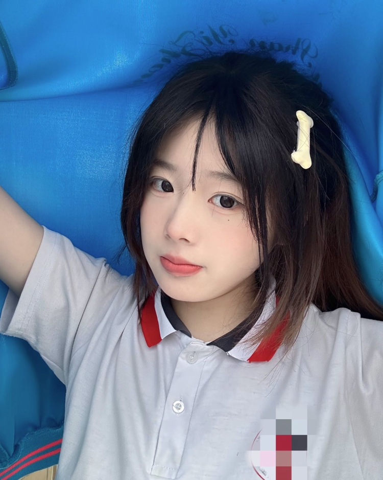 小乖-湖北省·十堰市·竹山县-抖音 快手 某红薯-自己有相关粉丝数量和经验 我觉得我有一定的实力可以胜任 主推青春风和可爱风格