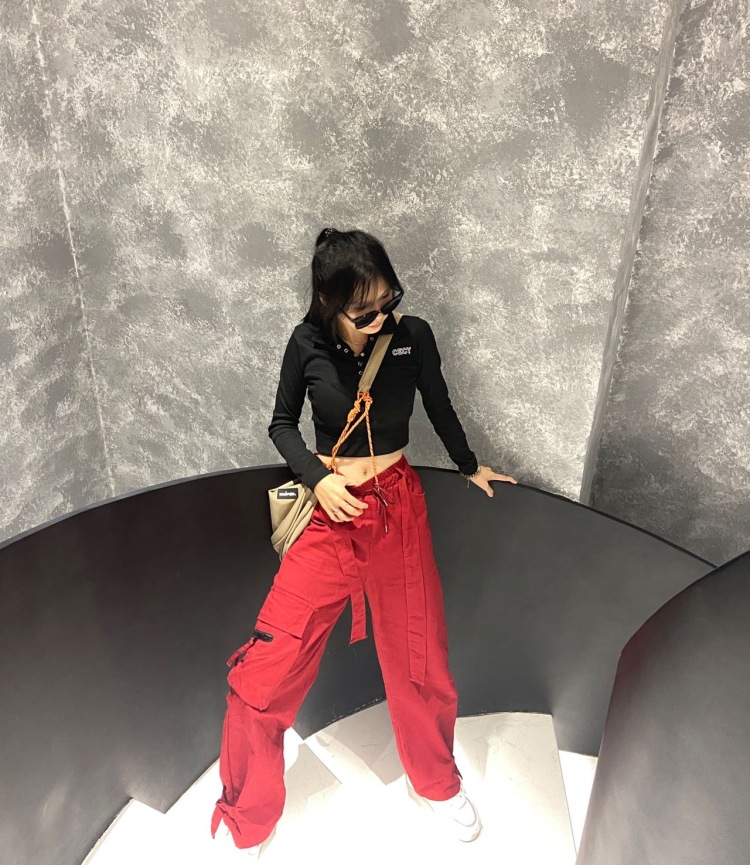 ki-广东省·汕头市·龙湖区-抖音-买家秀，是学生 可以接寄拍，饰品美妆类 服装都可以 需要的联系