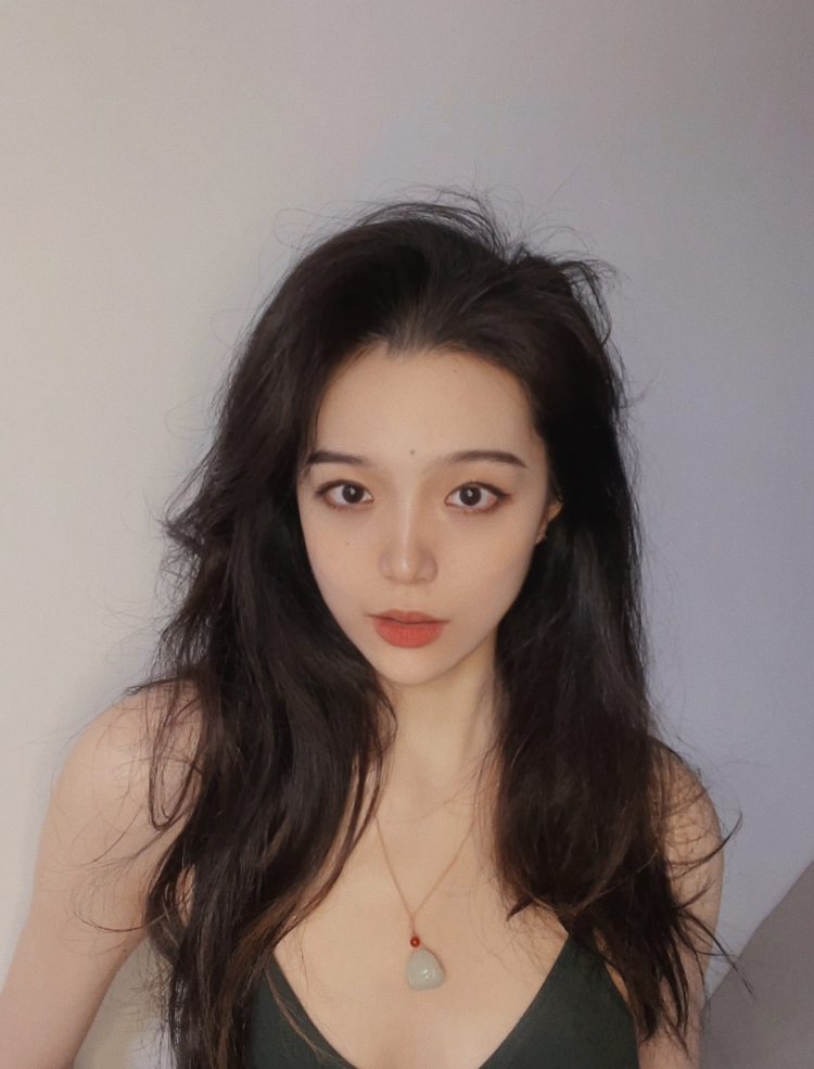 Vivian-江苏省·苏州市·姑苏区-抖音 微博 某红薯-身高168，体重48 ，接约拍、淘宝寄拍、卖家秀买家秀，费用可协商。