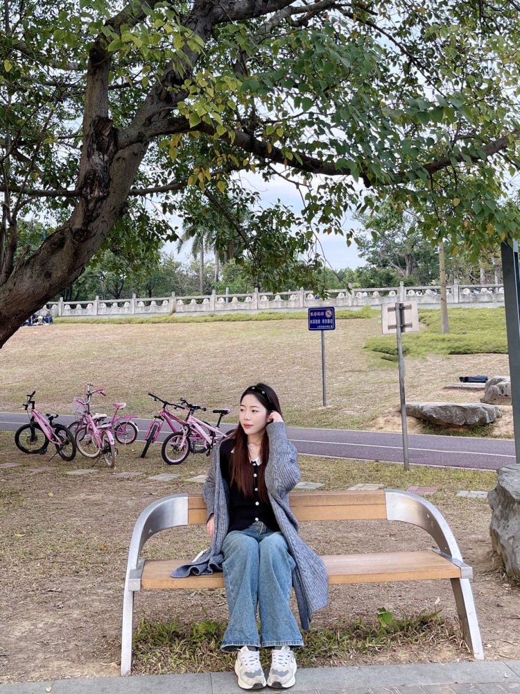 英英很甜One-广西壮族自治区·南宁市·西乡塘区-抖音|某红薯-🉑️接探店打卡,寄拍,开箱测评
身高153 体重82 出图快