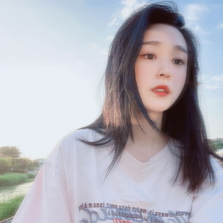 YOYO-江苏省·南京市·建邺区--生意不大不小，但品质刚好
朋友不多不少，坦诚相交
愿我们活成自己喜欢的样子
做品质好货，做诚信良人！