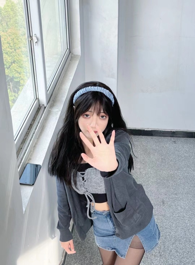 🍓 草莓罐罐-北京市·北京市·朝阳区--156。42公斤
会拍照会p图
可接服装首饰
对镜拍户外拍照均可
社交账号粉丝2k
