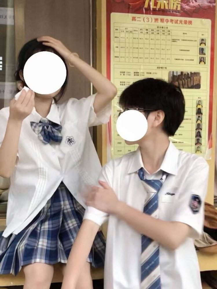 路茸茸-海南省·儋州市·海头镇-快手-各种领域涉及一点,可以接甜美风的衣服或者裙子网/寄拍,或者搭边的也行,各种小饰品也行