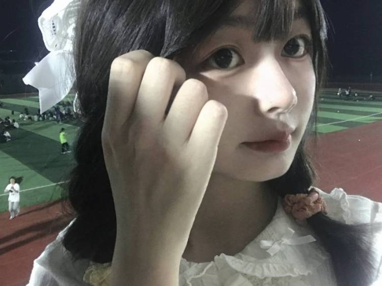 上野冥子-湖南省·娄底市·冷水江市-某红薯  抖音  快手 b站-素人模特，会拍照，p图，穿搭，护肤，美妆，认真负责，可接无费置换，出图快