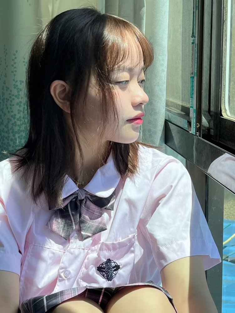 BIGM--湖南省·常德市·汉寿县-抖音 快手-女大学生一枚～ 时间很充裕 专业是计算机网络技术 能熟练使用ps pr等修图视频制作软件 会拍照 审美在线 拍照风格多样
学过舞蹈 美术
🤘🏻开箱测评 寄拍都可联系我 价格可以谈
希望商家们能给个让我
