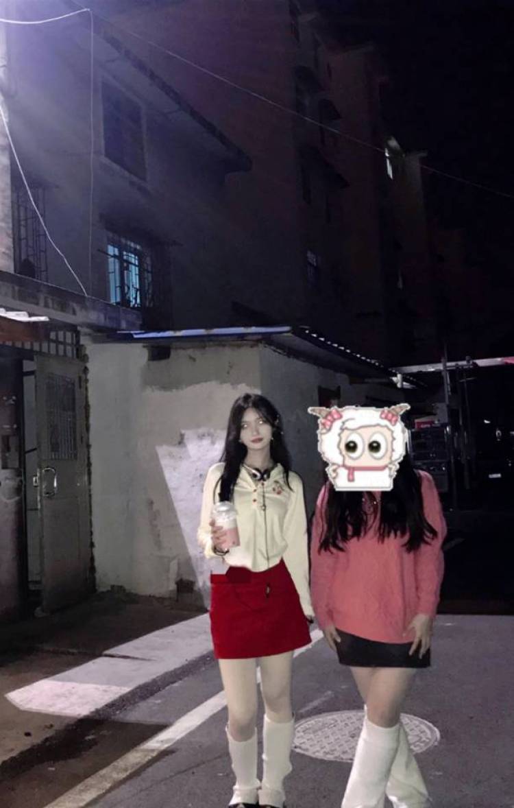 顏-贵州省·贵阳市·南明区-快手-摄影  软件p图  绘画  视频剪辑 风格多样 
体重 40kg
身高 158