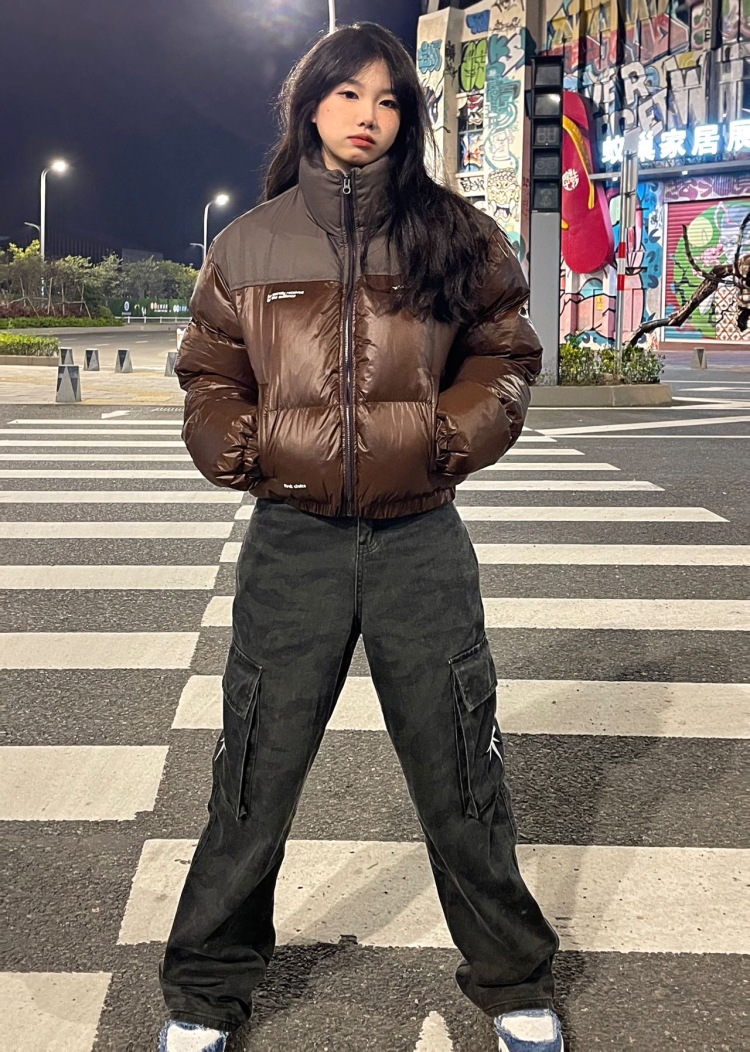 W-福建省·漳州市·芗城区-抖音-可接衣服包包类买家秀，有拍照经验 身高158体重42 可出外景 拍过七八套衣服类买家秀，可48小时内出图