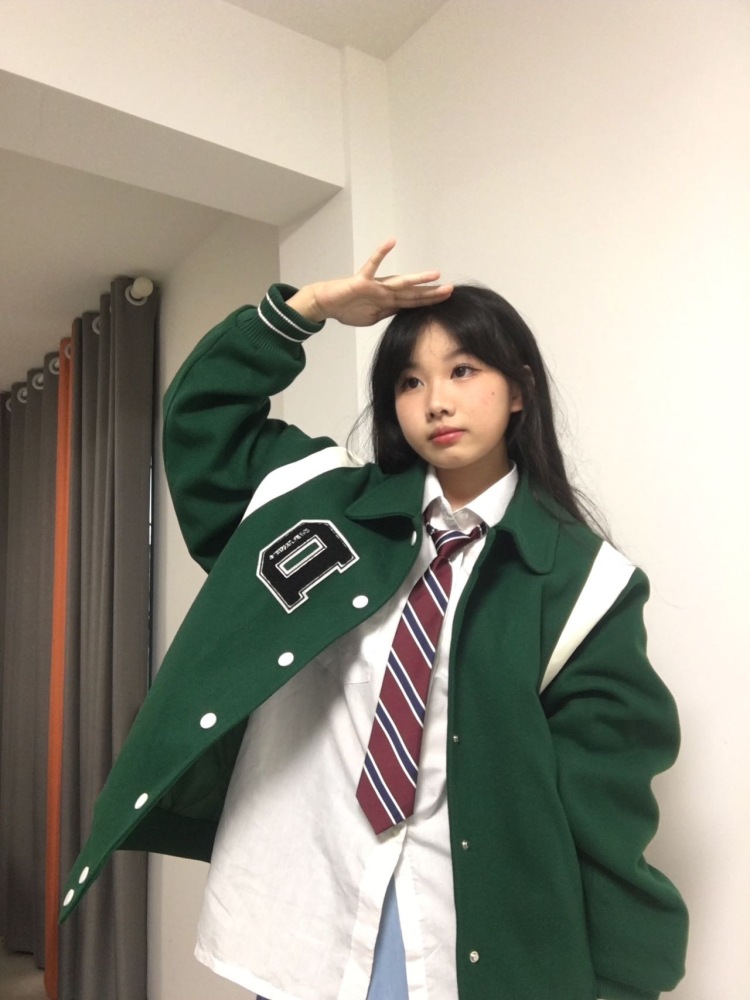 W-福建省·漳州市·芗城区-抖音-可接衣服包包类买家秀，有拍照经验 身高158体重42 可出外景 拍过七八套衣服类买家秀，可48小时内出图
