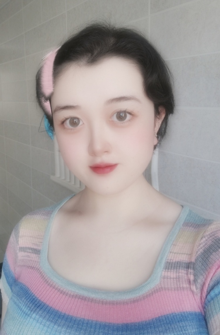 葡萄糖-山东省·临沂市·兰山区-抖音-身高166 体重65kg 擅长PS 爱好听音乐 在读本科大二学生 想脚踏实地的生活 最好能自己赚点生活费  可以接买家秀 寄拍