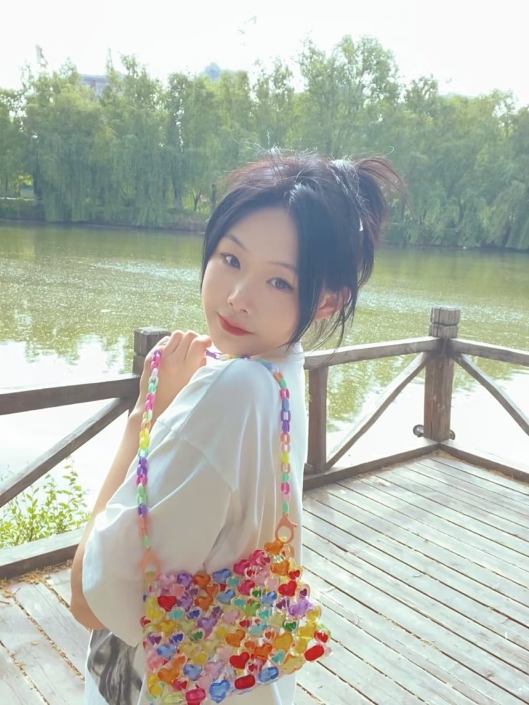 鑫-山东省·济宁市·曲阜市--身高166 体重93
接寄拍买家秀/服装饰品鞋靴各种
会p图 接受各种风格