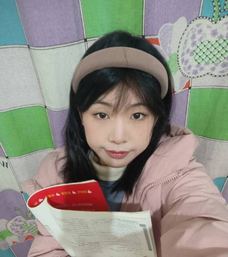 🐼进击的小朝哦嗷-河北省·唐山市·遵化市--会化妆,修图,风格多变,新手上路,多多支持啦,放假在家,时间较充裕
接买家秀、种草带货、私域流量推广、AP P|小程序|游戏|网站测评推广、开箱测评、免费试用。