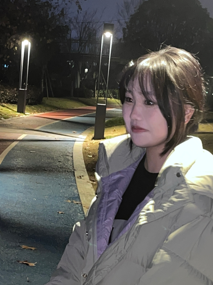 独木舟-浙江省·金华市·义乌市--喜欢拍照 会p图 喜欢探店啥的 照片可高清 性格态度很好 喜欢长期合作 有需要可以找我