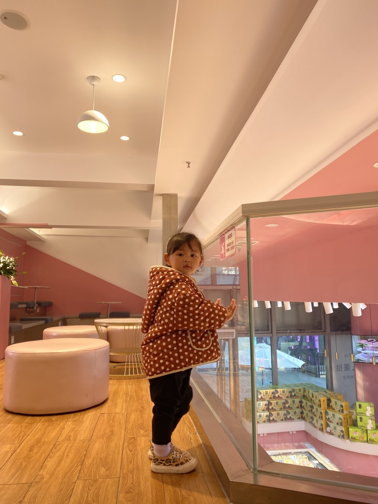 仙女易-江西省·萍乡市·安源区-抖音-一家四口(爸爸妈妈,姐姐弟弟)颜值在线,接寄拍,买家秀拍,母婴用品测评,会p图、剪辑视频,可长期合作