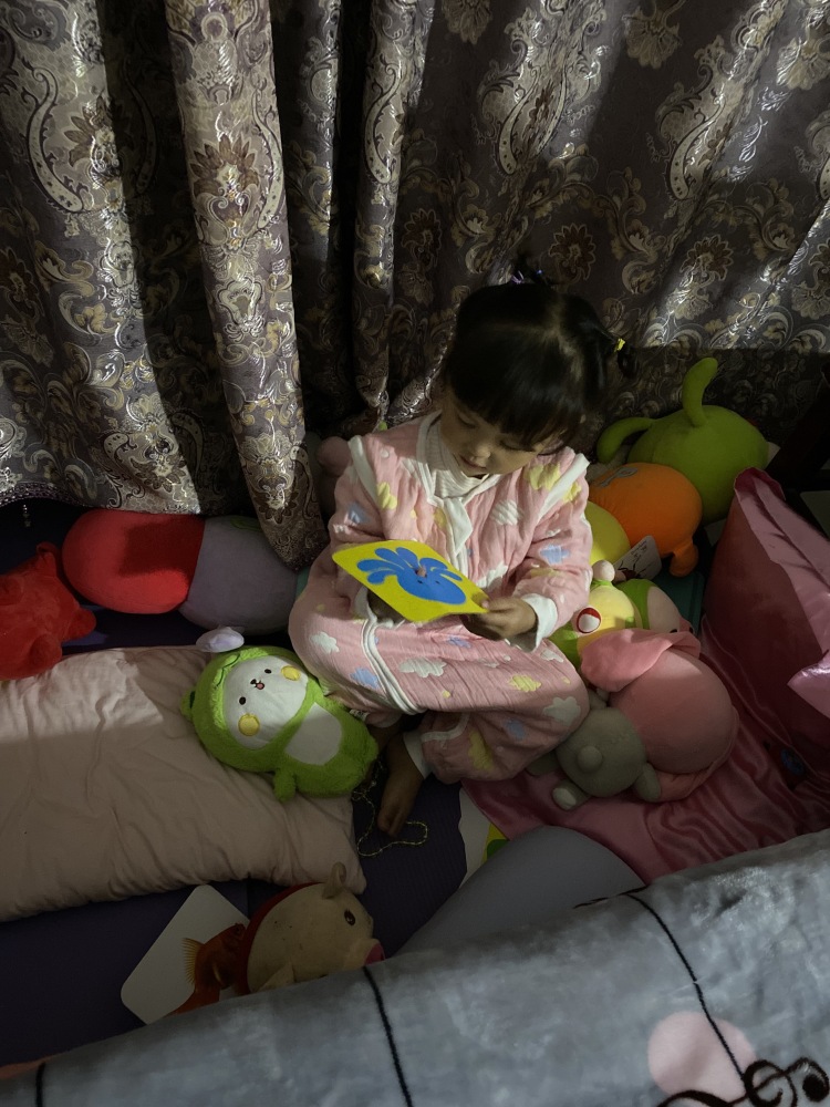 仙女易-江西省·萍乡市·安源区-抖音-一家四口(爸爸妈妈,姐姐弟弟)颜值在线,接寄拍,买家秀拍,母婴用品测评,会p图、剪辑视频,可长期合作