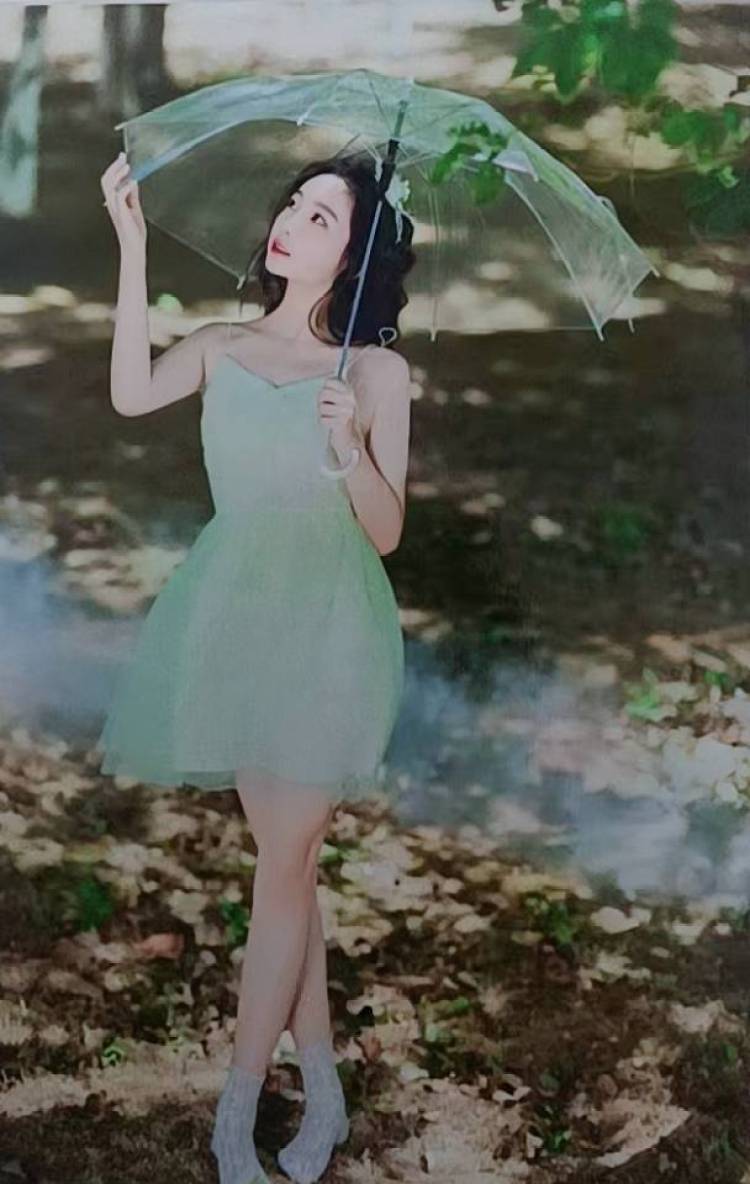 初吻给了小奶瓶~-江西省·九江市·永修县--买家秀,短视频,平面模特,商业演出,寄拍,从事舞蹈老师两年,经常参加比赛演出商演,有丰富经验,选我放心,拍到满意,各种造型都能驾驭