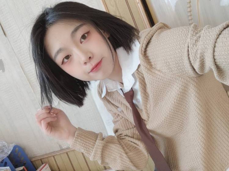 星河-吉林省·长春市·农安县--想接寄拍，买家秀。
157，88斤。衣服，化妆品，饰品都可以。