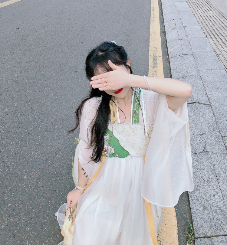 Mila💙MG-四川省·自贡市·自流井区-抖音，某红薯，微博。-寄拍，买家秀，种草视频，开箱视频都可以，本人基本各种风格都可。