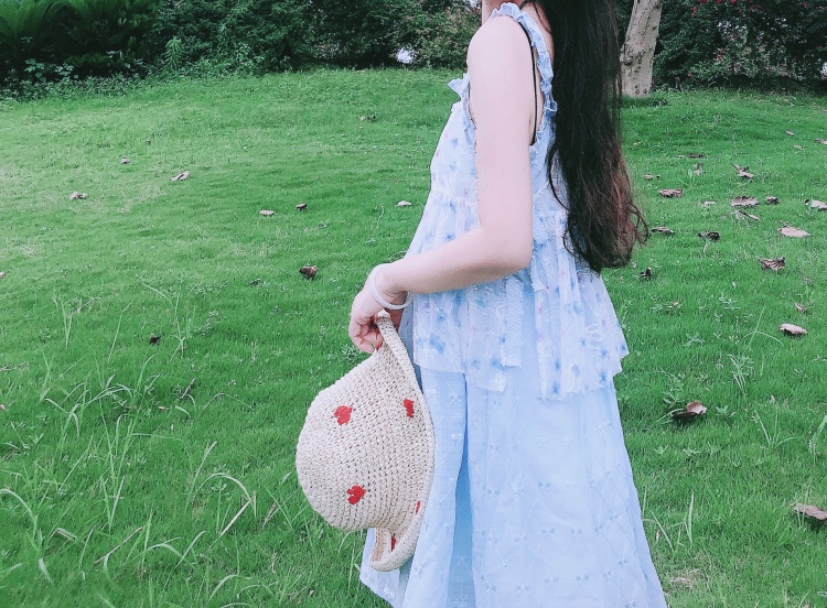 Mila💙MG-四川省·自贡市·自流井区-抖音，某红薯，微博。-寄拍，买家秀，种草视频，开箱视频都可以，本人基本各种风格都可。