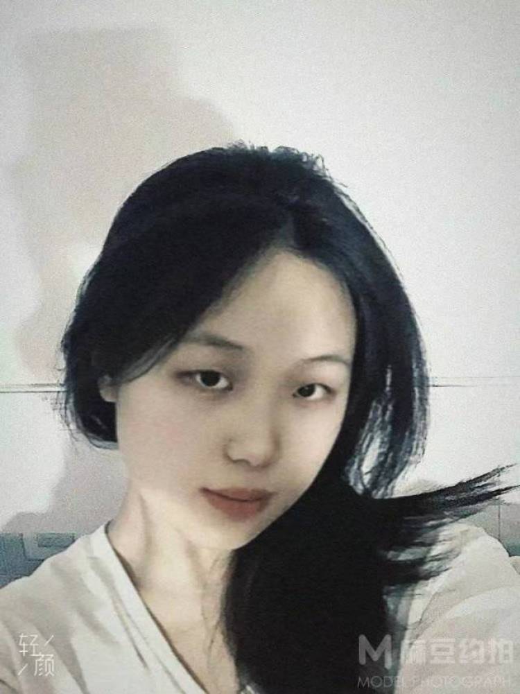 ～--黑龙江省·绥化市·北林区--接寄拍，送拍，服装适合任何风格，同时接化妆品，护肤品等寄拍身高165体重100，在快手等平台有账号，刚做，
