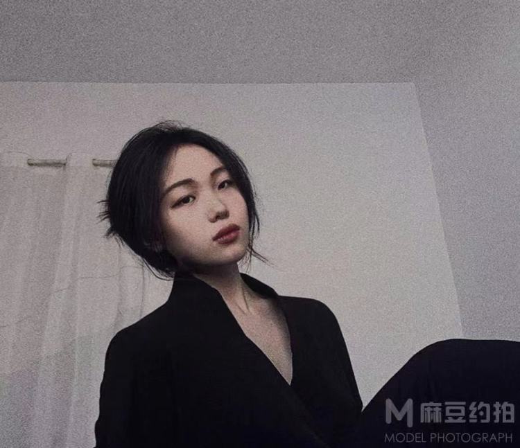 ～--黑龙江省·绥化市·北林区--接寄拍，送拍，服装适合任何风格，同时接化妆品，护肤品等寄拍身高165体重100，在快手等平台有账号，刚做，