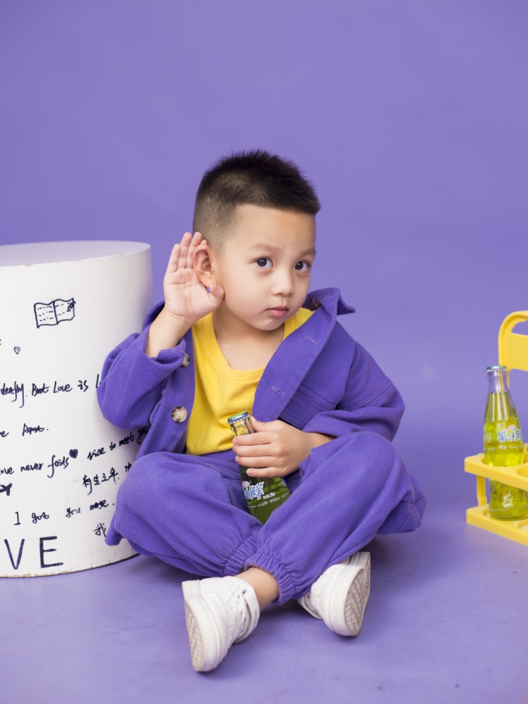 A ' 李 小 妍-黑龙江省·哈尔滨市·道里区--萌宝👶🏻4岁。体重36斤。
可接,拍摄短视频,艺术照,平面等