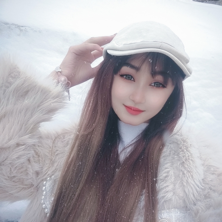 Raziya_-新疆维吾尔自治区·和田地区·墨玉县--接各种服装搭配,饰品,鞋子寄拍,送拍,约拍,出图快效率高空余时间多,身高166体重44,形象较好,当过模特,不放鸽子,🉑️长期合作