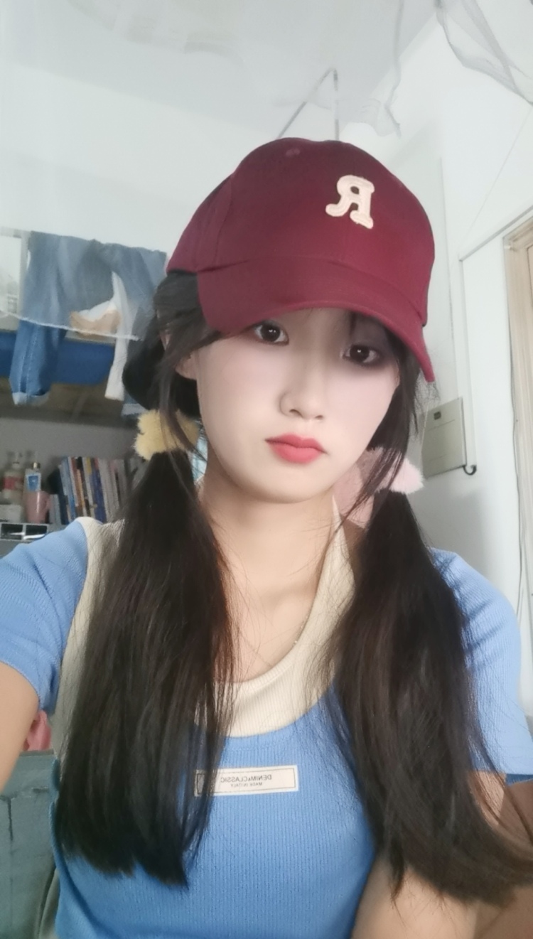 慵懒的昂贵小螃蟹-天津市·天津市·红桥区--身高168cm 体重48kg 会PS(会修图)会剪辑
衣服(不要过于暴露),美瞳,美甲等都可以