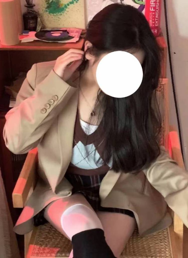 双木林-浙江省·温州市·鹿城区--接单:瞳模
服装鞋包首饰
微胖类衣服
接受线上单 不露脸
165/120斤