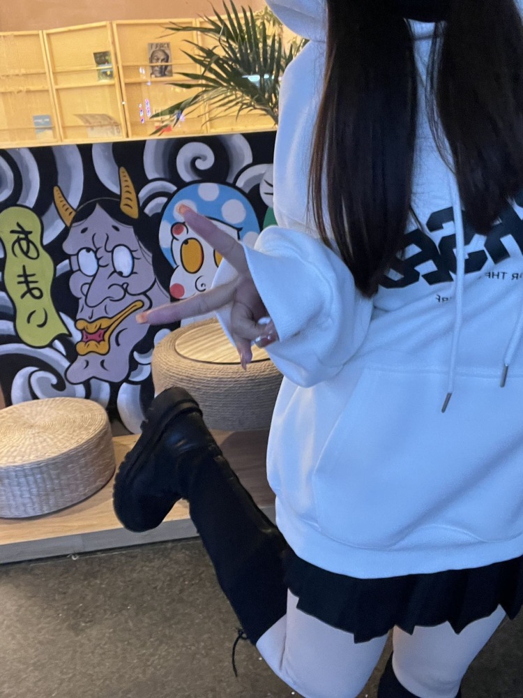 腊腊不吃香菜-广东省·惠州市·惠城区-抖音，小红薯，微博-接探店图文/视频打卡，会剪辑，会拍照，会p图。可接饰品，衣服，包包等。个人要求极高，靠谱
