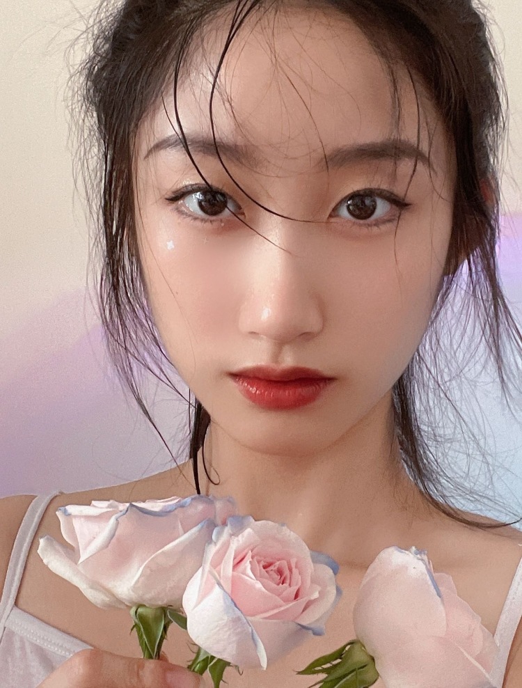 🍑桃子皮儿-河北省·秦皇岛市·海港区-抖音 微博-接买家秀 饰品、平铺、正规睡裙、内衣（不露脸）🌊沿海城市夏季可拍正规泳衣 有网拍经验 接受重拍噢